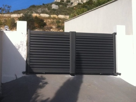 Cauchi Design -  Prix pour la conception sur mesure d'un carport solaire pour une maison individuelle à La Ciotat 13600